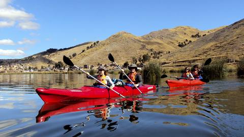Foto 2 de Kayaking en el Lago Titicaca 